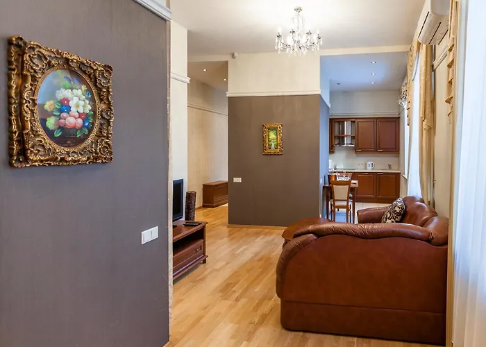 2 X Free Parking X Self Check-in 24h By H&h